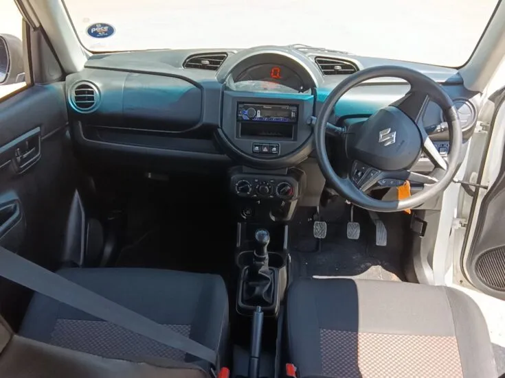 2013 Suzuki S-Presso/1.0 GL – Interior