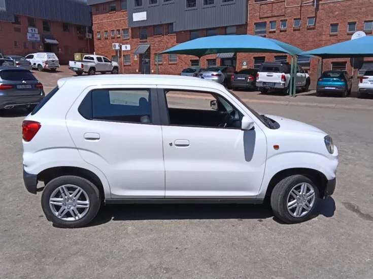 2013 Suzuki S-Presso/1.0 GL – Right Side Photo