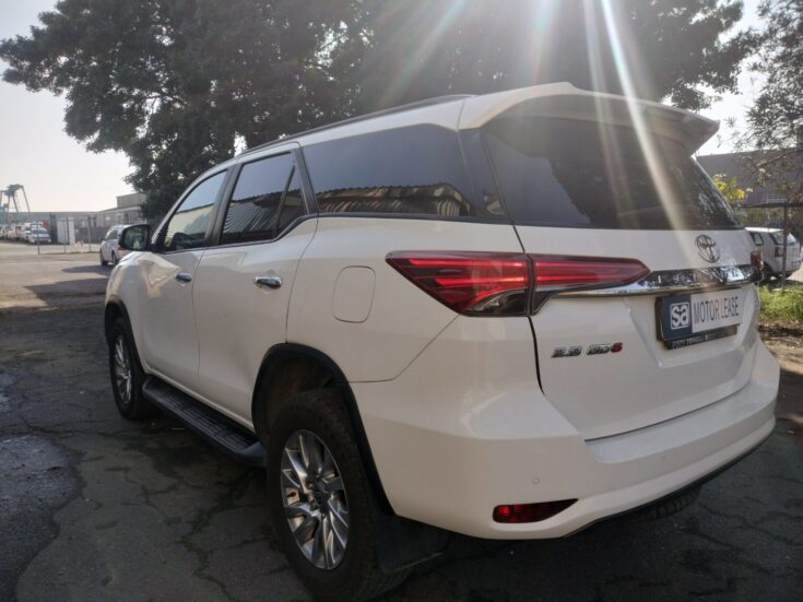 2017 TOYOTA FORTUNER 2.4 GD-6 R/B A/T – Back Feature Photo