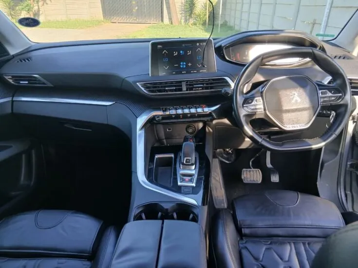 2018 Peugeot 3008/1.6 THP ACTIVE AT – Interior