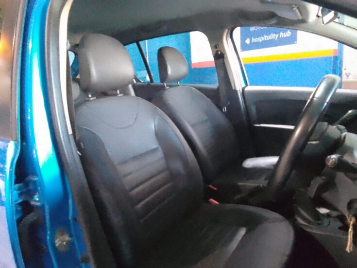 2018 RENAULT SANDERO 900T STEPWAY PLUS/TECHROAD – Front Seats