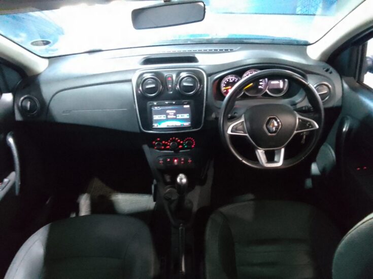 2018 RENAULT SANDERO 900T STEPWAY PLUS/TECHROAD – Interior