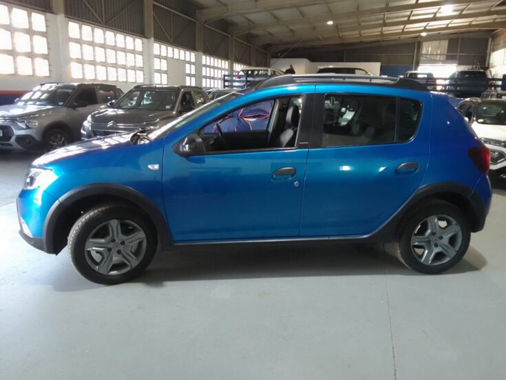 2018 RENAULT SANDERO 900T STEPWAY PLUS/TECHROAD – Left Side Photo