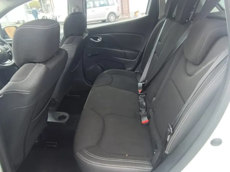 2019 Renault Clio/0.9 AUTHENTIQUE TURBO – Rear Seats
