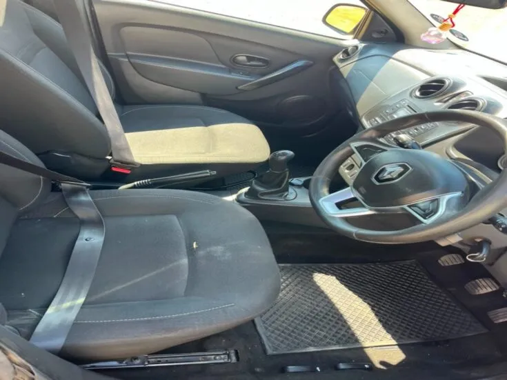 2019 Renault Sandero/0.9 TURBO EXPRESSION – Front Seats