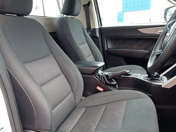 2020 Great Wall P Series Passanger/2.0 TD SX D/CAB 4X2 – Front Seats