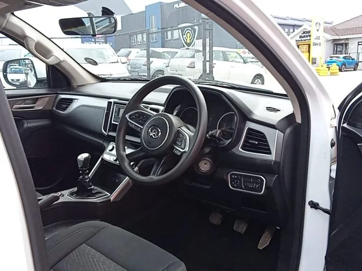 2020 Great Wall P Series Passanger/2.0 TD SX D/CAB 4X2 – Interior