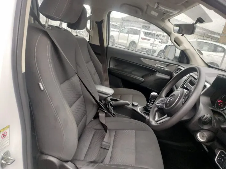 2020 Great Wall P Series Passanger/2.0 TD SX D/CAB 4X2 – Interior