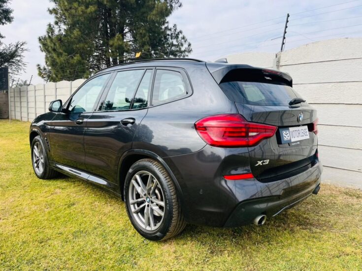 2021 BMW X3 xDRIVE 20d – Back Feature Photo