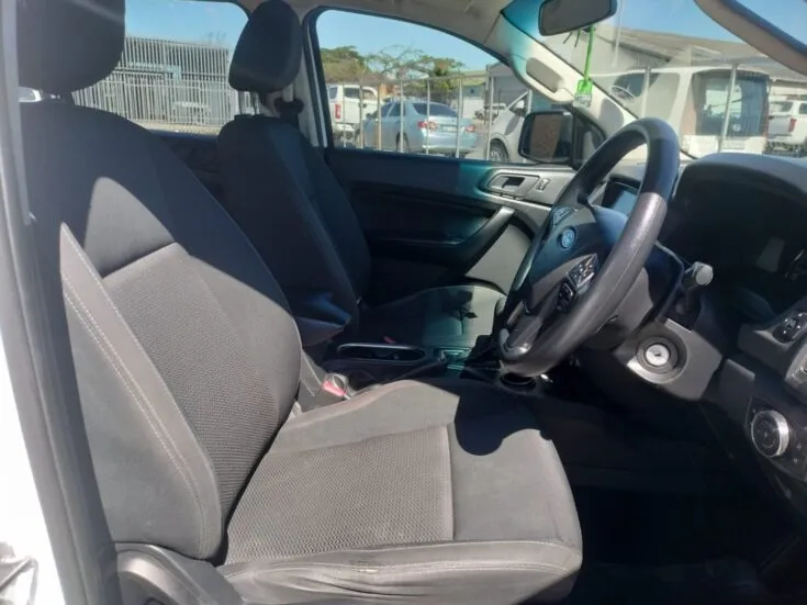 2021 Ford Everest My20/2.2 TDCI XLS 4X2 AT – Interior