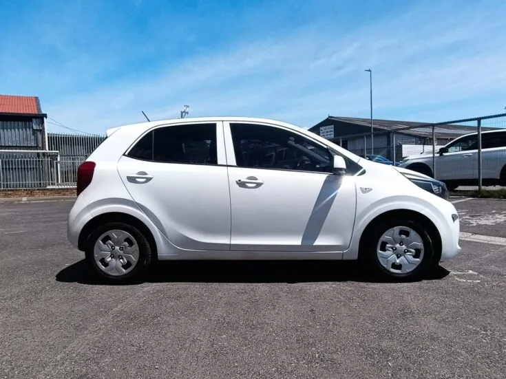 2021 Kia Picanto/1.0 AT STREET – Left Side Photo