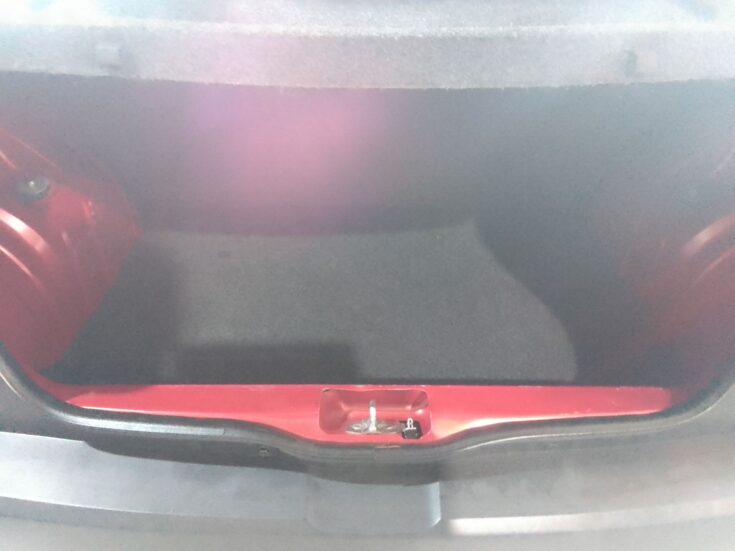 2021 RENAULT KWID DYNAMIQUE MANUAL – Boot / Loadbin