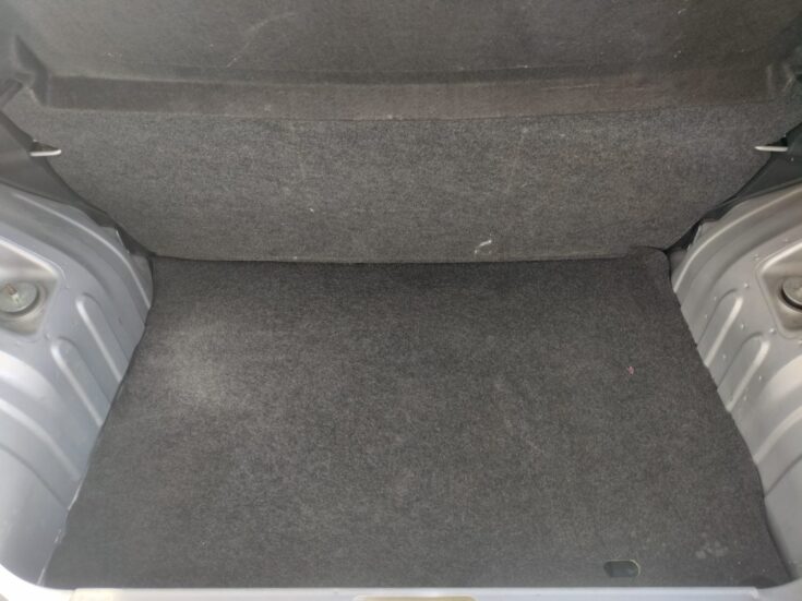 2021 RENAULT KWID DYNAMIQUE MANUAL – Boot / Loadbin