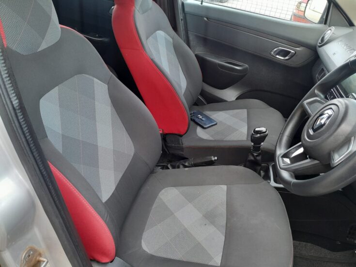 2021 RENAULT KWID DYNAMIQUE MANUAL – Front Seats