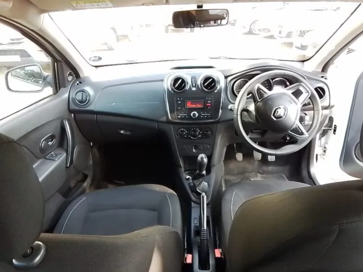 2021 Renault Sandero/0.9 TURBO EXPRESSION – Interior