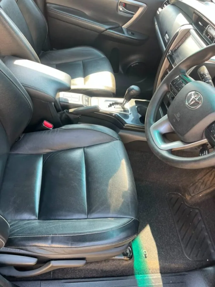 2021 TOYOTA FORTUNER 2.4 GD-6 R/B AT – Front Seats