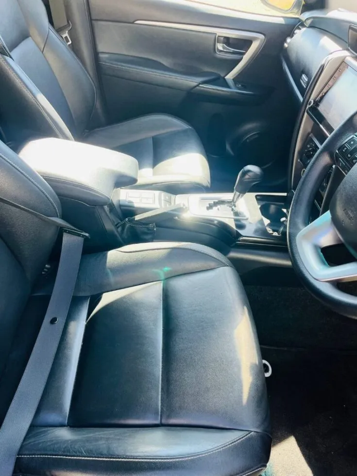 2021 Toyota Fortuner/2.4 GD-6 RB 6AT – Front Seats