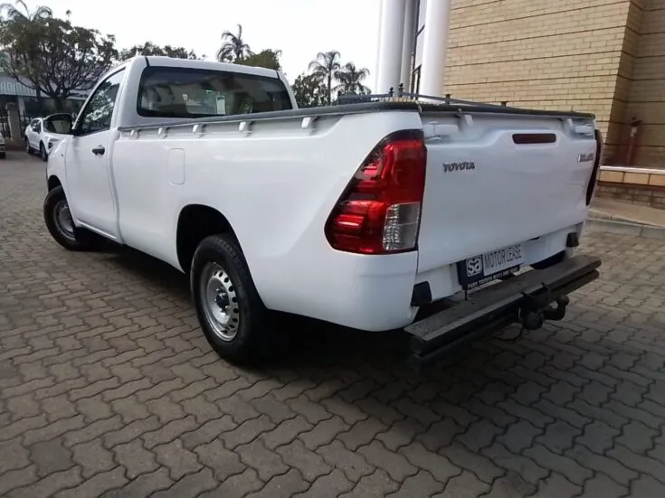 2021 Toyota HILUX/2.4 GD S A/C 5MT SC – Back Feature Photo