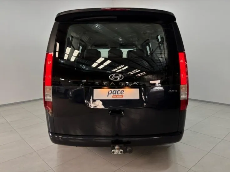 2022 Hyundai Staria/2.2 9S EXECUTIVE – Back Photo
