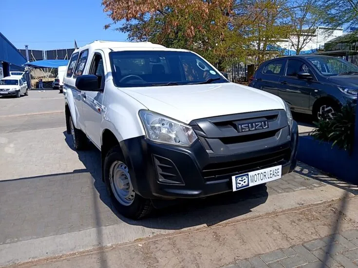 2022 Isuzu D-Max/250C S/CAB FLEETSIDE – Front Feature Photo