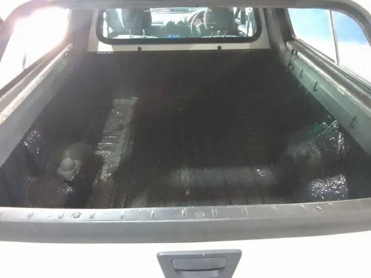 2022 Nissan Np200/1.6 STEALTH LIMITED EDITION – Boot / Loadbin