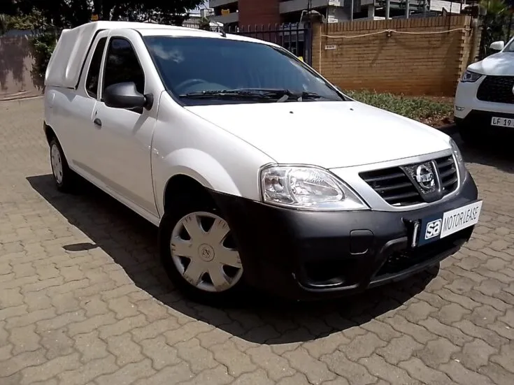 2022 Nissan Np200/1.6 STEALTH LIMITED EDITION