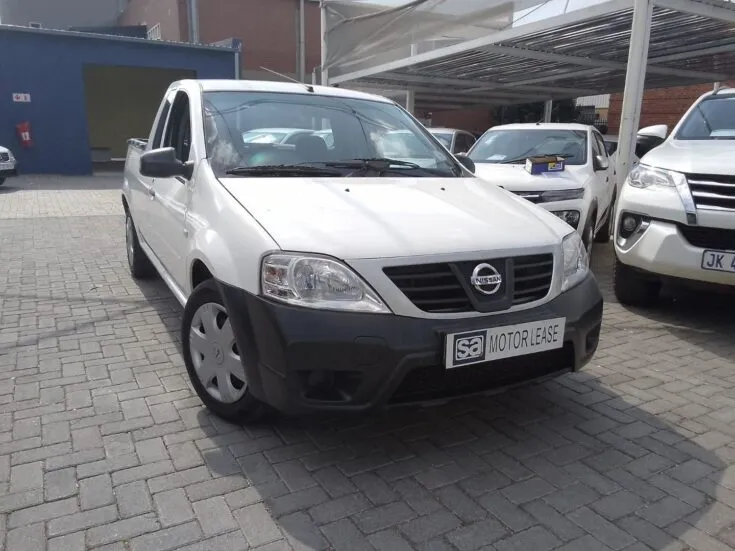 2022 Nissan Np200/1.6 STEALTH LIMITED EDITION – Front Feature Photo