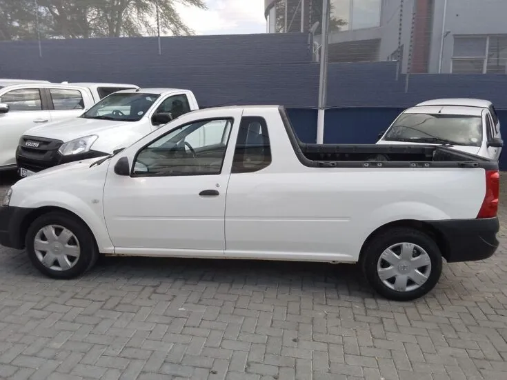 2022 Nissan Np200/1.6 STEALTH LIMITED EDITION – Left Side Photo