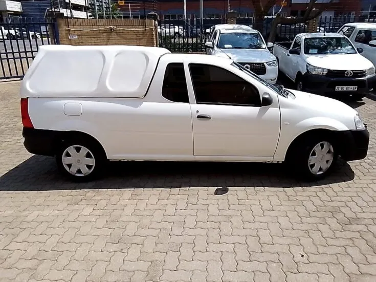 2022 Nissan Np200/1.6 STEALTH LIMITED EDITION – Right Side Photo
