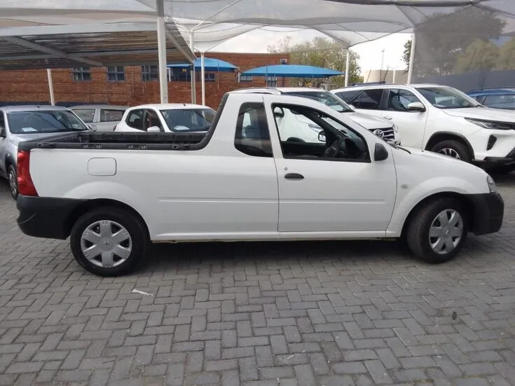 2022 Nissan Np200/1.6 STEALTH LIMITED EDITION – Right Side Photo