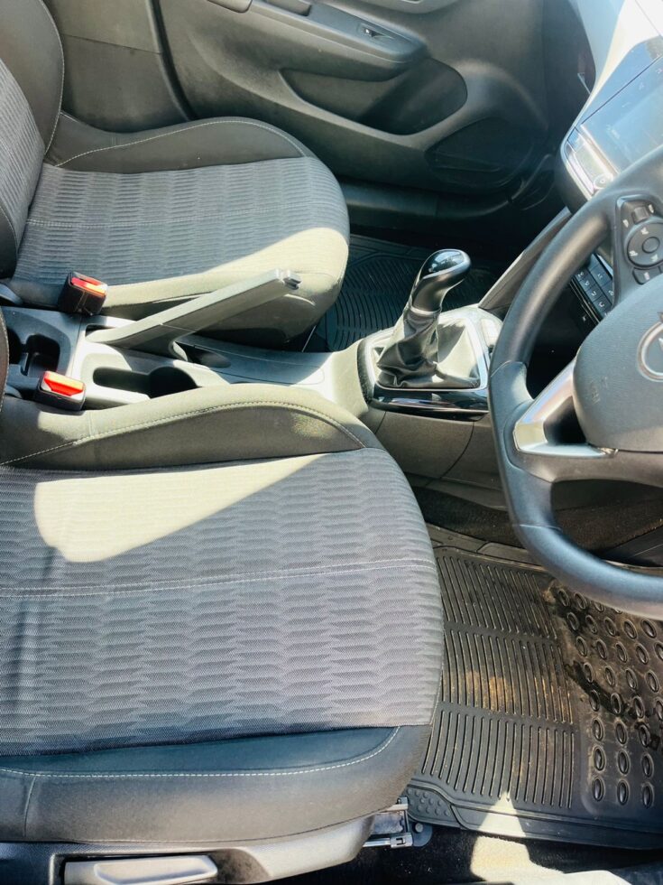 2022 OPEL CORSA 1.2 – Front Seats