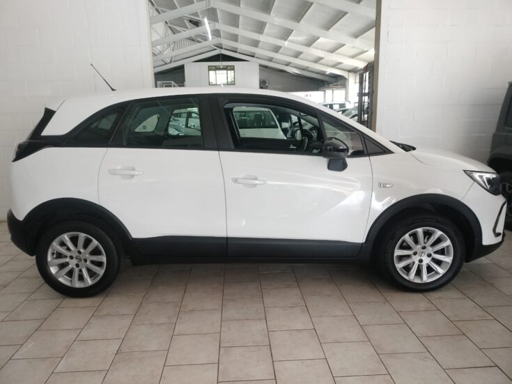 2022 OPEL CROSSLAND 1.2T EDITION A/T – Right Side Photo