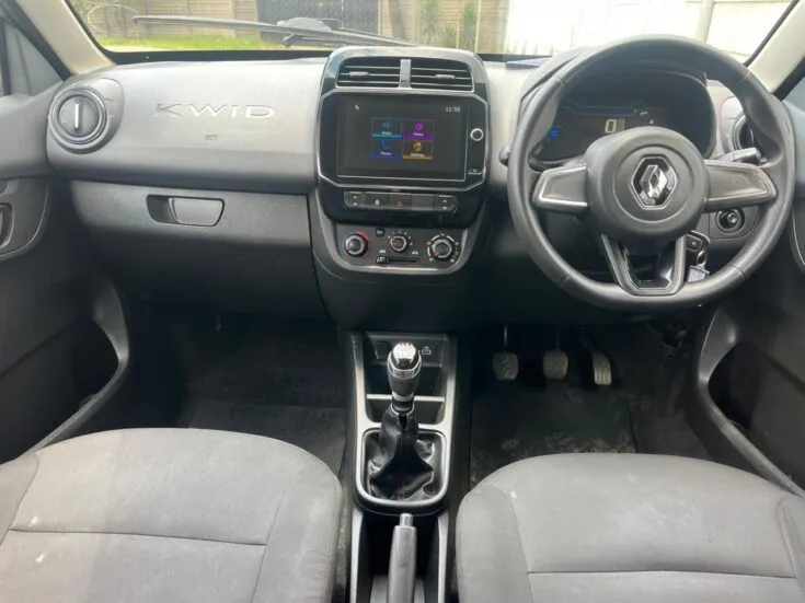 2022 Renault Kwid/1.0 DYNAMIQUE (ABS) – Interior