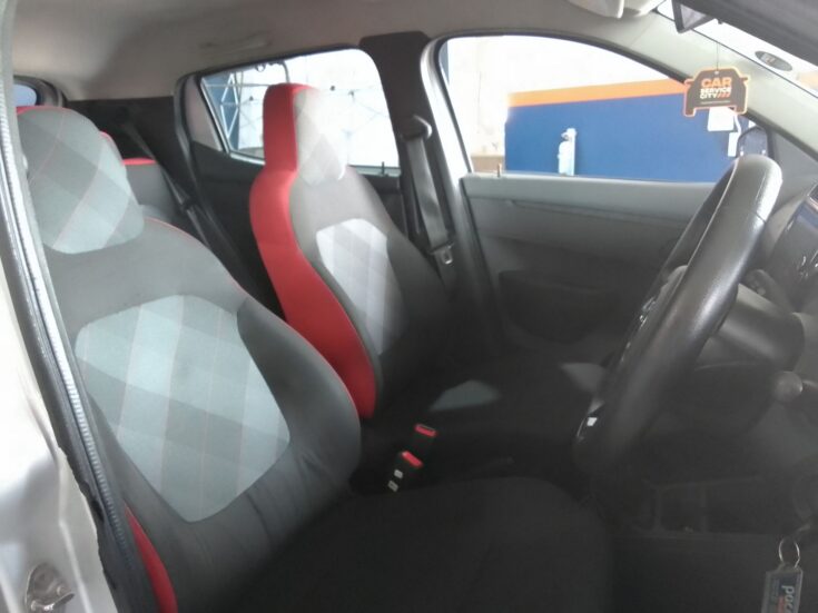 2022 RENAULT KWID DYNAMIQUE MANUAL – Front Seats