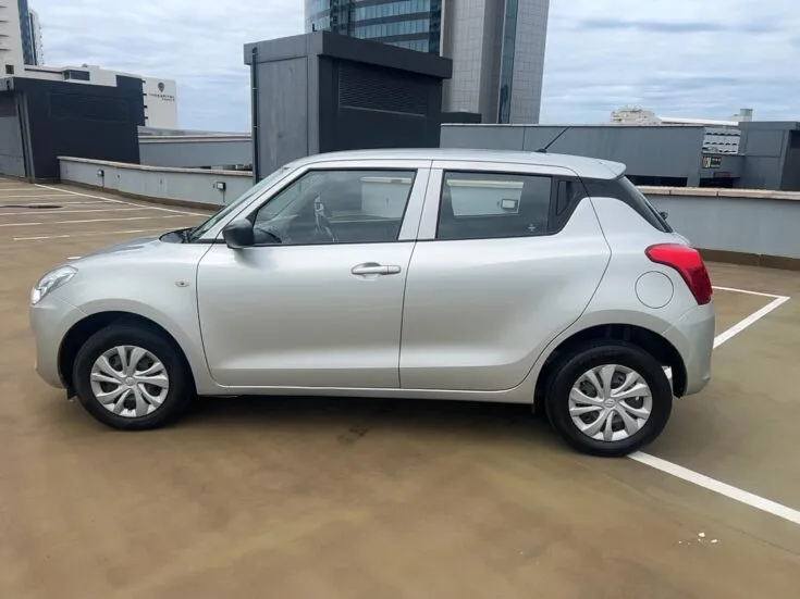 2022 Suzuki Swift/1.2 GA – Left Side Photo