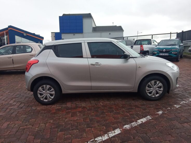 2022 Suzuki Swift/1.2 GA – Right Side Photo