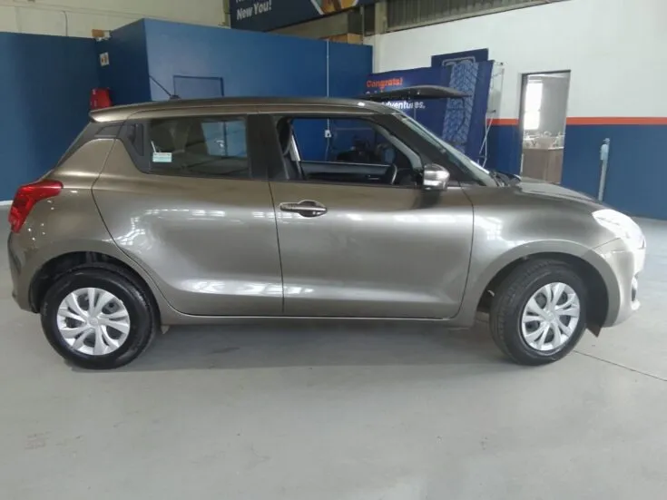 2022 Suzuki Swift/1.2 GA – Right Side Photo