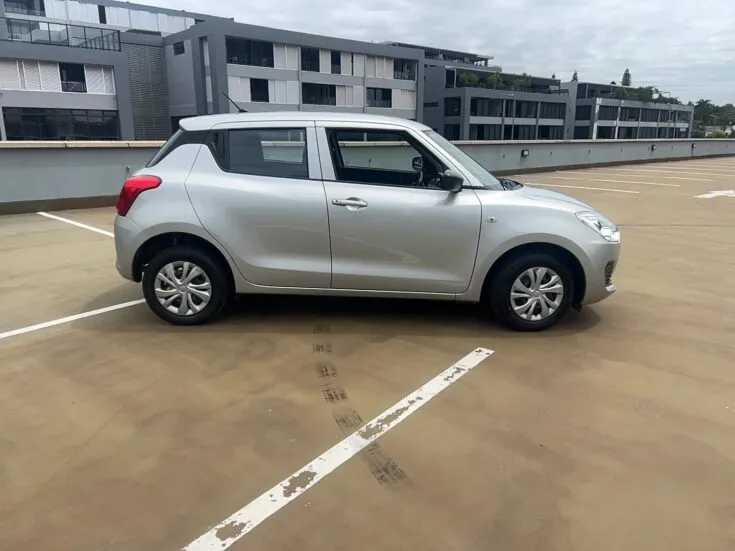 2022 Suzuki Swift/1.2 GA – Right Side Photo