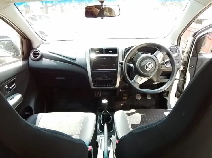 2022 Toyota Agya/1.0 5MT – Interior