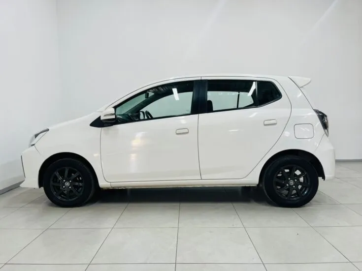 2022 Toyota Agya/1.0 5MT – Left Side Photo