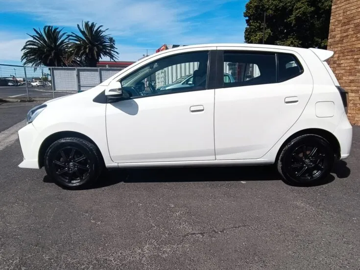 2022 Toyota Agya/1.0 5MT – Left Side Photo