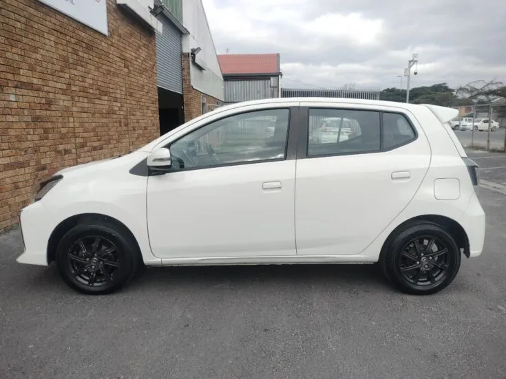 2022 TOYOTA AGYA 1.0 AUTO – Left Side Photo