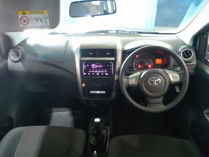 2022 TOYOTA AGYA 1.0 MANUAL – Interior