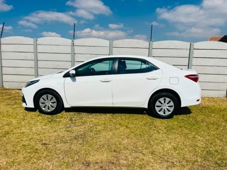 2022 Toyota Corolla Quest/1.8 PLUS CVT – Left Side Photo