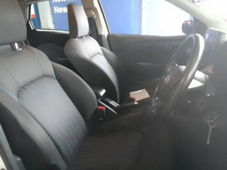 2022 Toyota STARLET/1.5 Xi 5MT – Front Seats