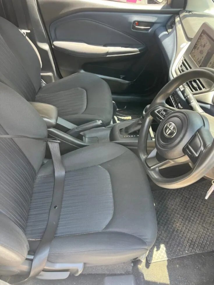 2022 Toyota Starlet/1.5 XS 4AT – Front Seats