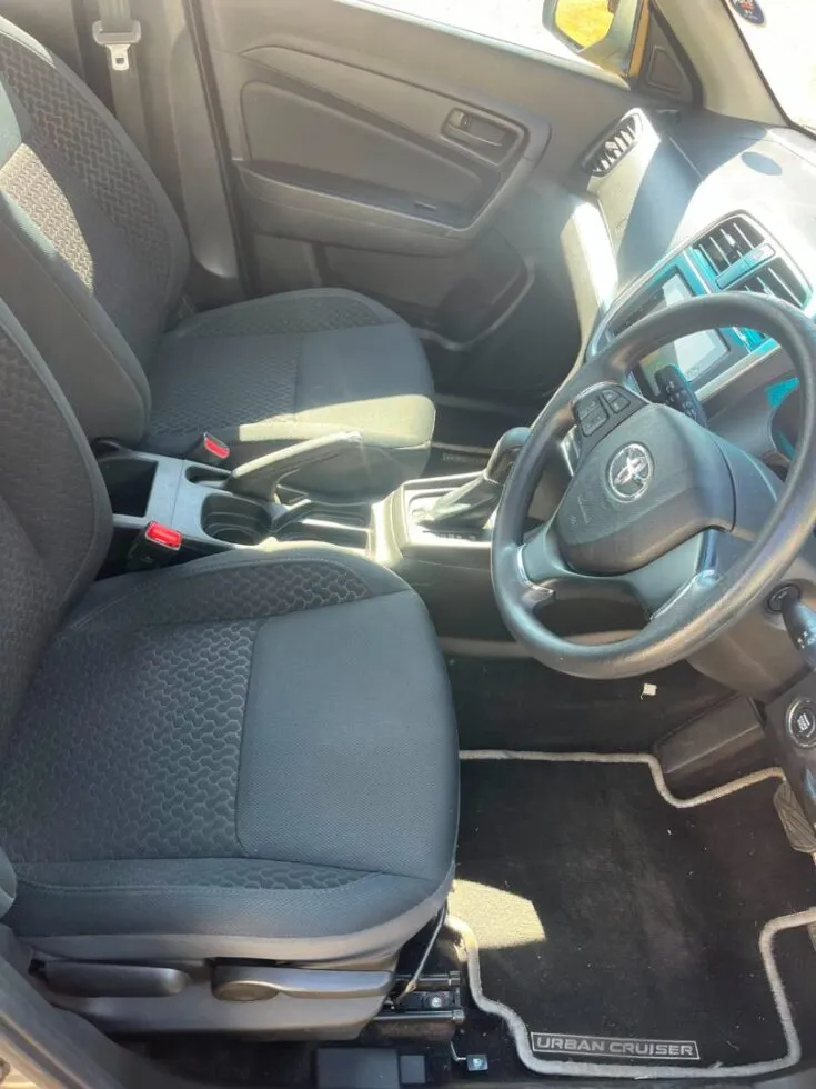 2022 TOYOTA URBAN CRUISER 1.5 XS A/T – Front Seats