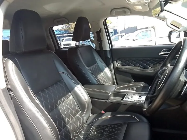 2023 Great Wall P Series Passanger/2.0 LS D/CAB 4X4 – Front Seats