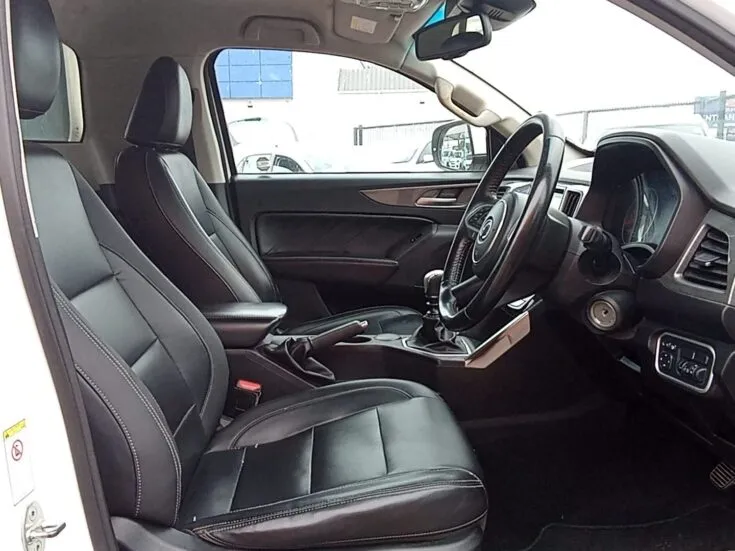 2023 Great Wall P Series Passanger/2.0 TD DLX S/CAB 4X2 – Interior