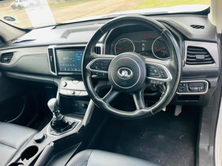 2023 Great Wall P Series Passanger/2.0 TD DLX S/CAB 4X4 – Interior